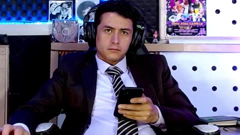 DARKO0717 online show from February 4, 6:38 pm