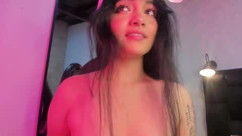 Snapshot of darky_doll chatting on October 9, 3:59 am Darky Doll online show from October 9, 3:59 am