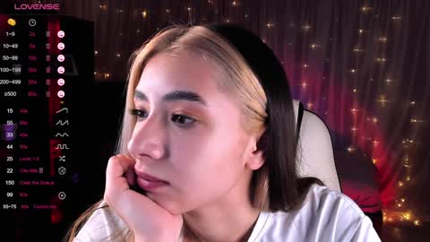 Snapshot of darlabelle chatting on January 19, 7:57 am Belle online show from January 19, 7:57 am