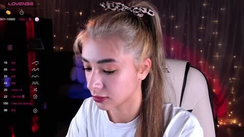 Snapshot of darlabelle chatting on January 20, 4:54 am Belle online show from January 20, 4:54 am