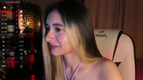 Snapshot of darlabelle chatting on September 15, 4:12 am Belle online show from September 15, 4:12 am