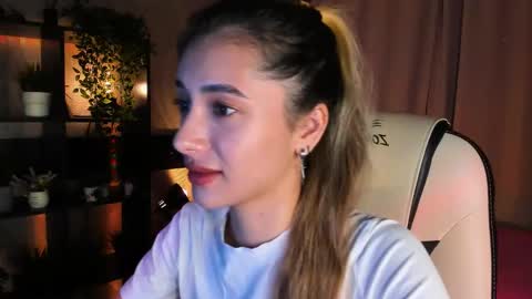 Snapshot of darlabelle chatting on September 21, 4:03 am Belle online show from September 21, 4:03 am