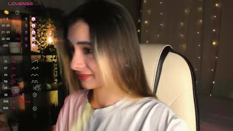 Snapshot of darlabelle chatting on November 16, 3:34 am Belle online show from November 16, 3:34 am