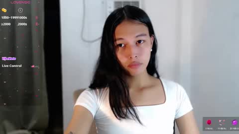 Snapshot of darling_sweetheartxx chatting on September 8, 3:22 pm YOUR ATHENA online show from September 8, 3:22 pm