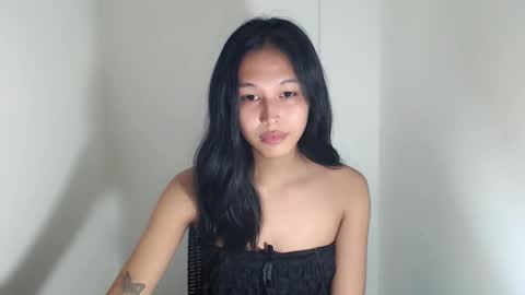 Snapshot of darling_sweetheartxx chatting on November 12, 10:30 pm YOUR ATHENA online show from November 12, 10:30 pm