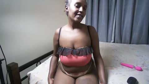 darlqueen online show from February 18, 6:59 pm