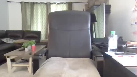 darryl43321 online show from October 2, 9:00 pm