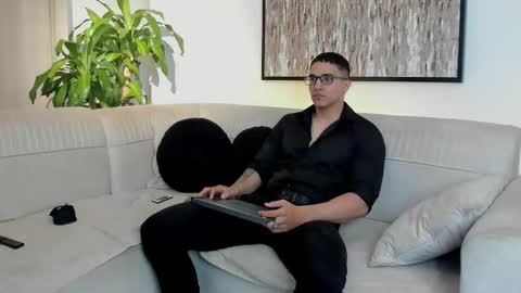 Dash online show from February 13, 11:06 am