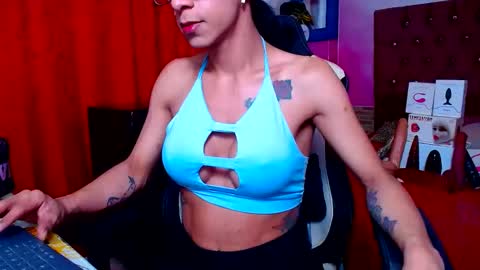 Snapshot of daslytsroze chatting on February 11, 11:21 am Dasly online show from February 11, 11:21 am