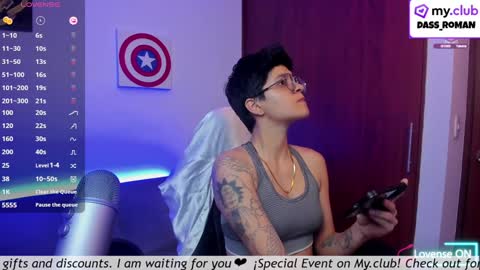 Snapshot of dass_roman chatting on February 4, 11:06 pm Dass Roman online show from February 4, 11:06 pm