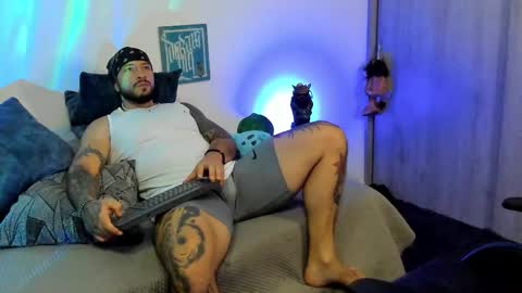 Snapshot of dave_max93 chatting on November 27, 3:03 pm DAVE MAX online show from November 27, 3:03 pm