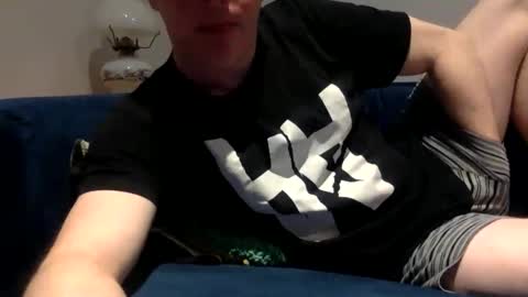 daveb709709709 online show from March 24, 2:16 am