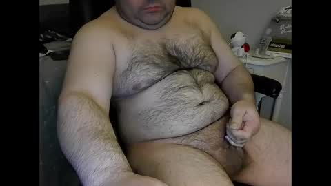 Snapshot of daveishorny1988 chatting on November 1, 1:40 am daveishorny1988 online show from November 1, 1:40 am