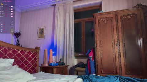 Snapshot of davey_ebash chatting on December 2, 7:49 pm Davey online show from December 2, 7:49 pm