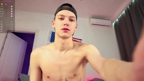 Snapshot of davey_ebash chatting on December 14, 1:28 am Davey online show from December 14, 1:28 am