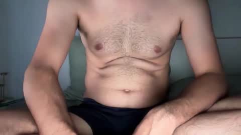 Snapshot of david_1987_cs chatting on November 6, 4:08 pm Skinny Big online show from November 6, 4:08 pm