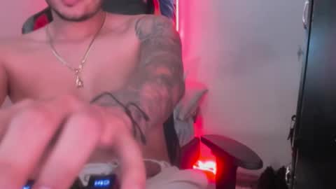 Snapshot of david__ox chatting on February 20, 11:10 pm david__ox online show from February 20, 11:10 pm