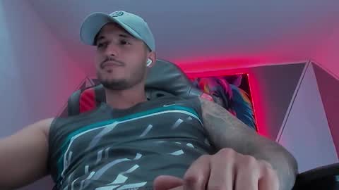 Snapshot of david__ox chatting on October 2, 9:11 pm david__ox online show from October 2, 9:11 pm