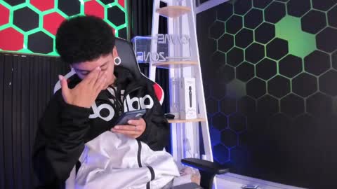 David online show from April 9, 12:32 pm