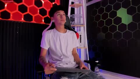 David online show from April 17, 1:25 pm