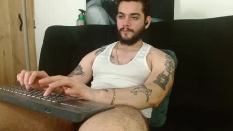Snapshot of david_franco1 chatting on October 24, 8:49 pm Twitter davidsanctum online show from October 24, 8:49 pm