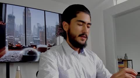 Hey im David that loves to explore and speak their fantasies. Very open talktative and nice. Feel free to chat with me online show from December 30, 8:04 pm