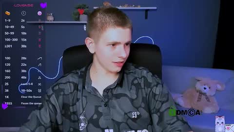 Snapshot of david_lovee chatting on March 8, 8:03 pm David online show from March 8, 8:03 pm