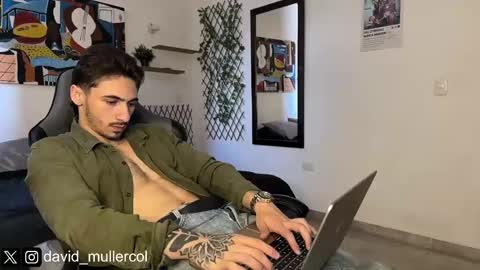 Snapshot of david_muller_ chatting on September 23, 3:48 pm David online show from September 23, 3:48 pm