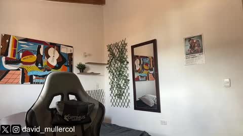 Snapshot of david_muller_ chatting on September 24, 4:10 pm David online show from September 24, 4:10 pm