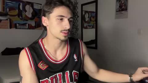 Snapshot of david_muller_ chatting on November 5, 2:33 am David online show from November 5, 2:33 am