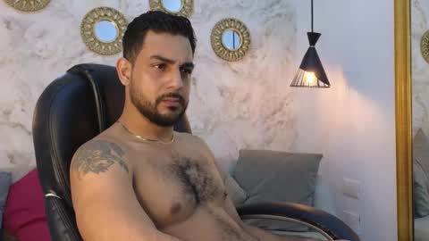 Snapshot of david_oliveira chatting on March 10, 12:48 pm JF oliveira online show from March 10, 12:48 pm