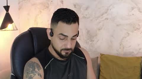 Snapshot of david_oliveira chatting on October 13, 1:00 pm JF oliveira online show from October 13, 1:00 pm