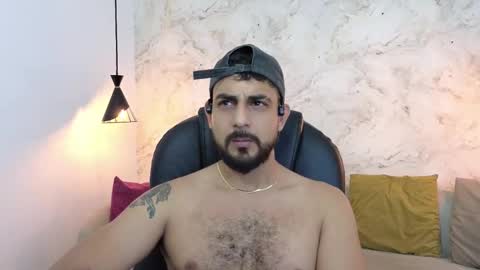 Snapshot of david_oliveira chatting on October 20, 12:49 pm JF oliveira online show from October 20, 12:49 pm