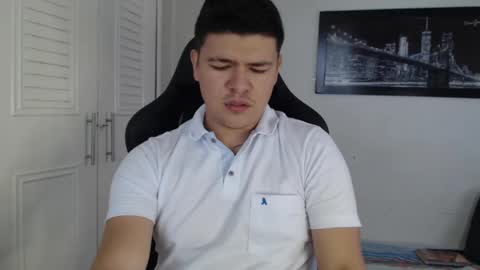 Snapshot of david_smit_ chatting on December 8, 7:22 pm david smit online show from December 8, 7:22 pm