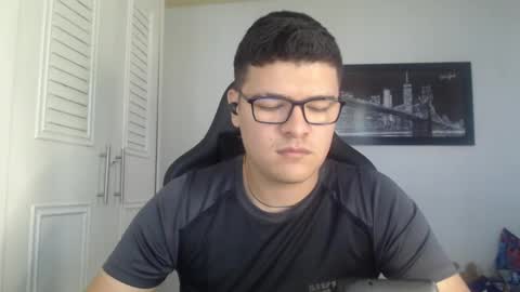 Snapshot of david_smit_ chatting on January 30, 2:58 pm david smit online show from January 30, 2:58 pm