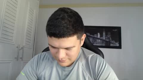 Snapshot of david_smit_ chatting on February 14, 4:09 pm david smit online show from February 14, 4:09 pm