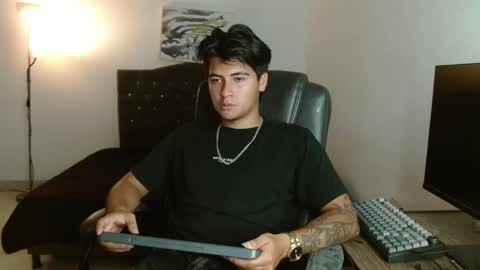 David Bless online show from March 7, 2:41 am