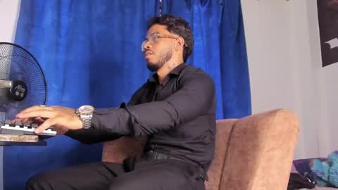 Snapshot of davide_daniels chatting on October 2, 9:22 pm Davide online show from October 2, 9:22 pm