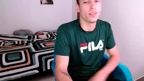 Snapshot of davidsalazar33 chatting on September 30, 11:21 pm davidsalazar33 online show from September 30, 11:21 pm