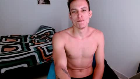 Snapshot of davidsalazar33 chatting on October 2, 12:17 am davidsalazar33 online show from October 2, 12:17 am
