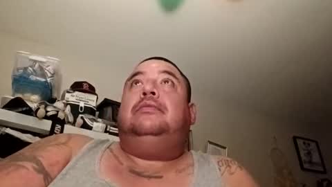 Snapshot of davidzhere222800 chatting on November 22, 11:09 am davidzhere222800 online show from November 22, 11:09 am