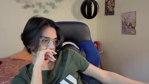 davoxer online show from December 14, 3:45 am