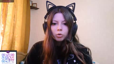 Snapshot of dawndollins chatting on September 18, 12:07 pm Alice online show from September 18, 12:07 pm