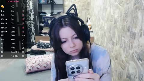 Alice online show from December 4, 7:39 am