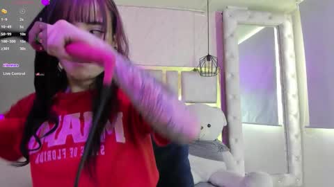 Snapshot of dayana_harlow2 chatting on December 15, 7:51 pm dayana_harlow2 online show from December 15, 7:51 pm