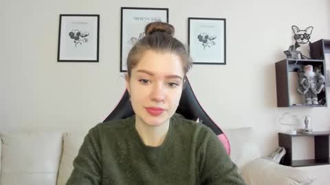 dazdrasmigdasue online show from January 11, 8:22 am