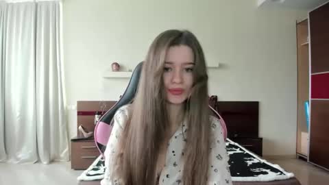 dazdrasmigdasue online show from January 19, 11:45 am