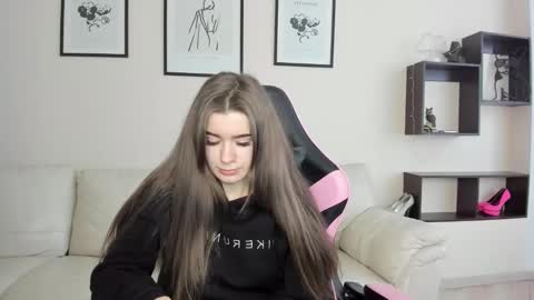 dazdrasmigdasue online show from March 3, 2:37 pm