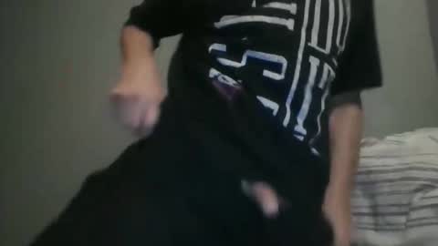 Snapshot of dazzill chatting on November 13, 7:24 pm Dazzill online show from November 13, 7:24 pm