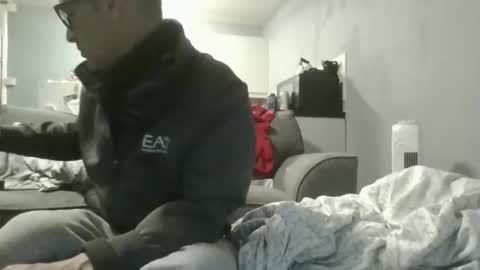 Snapshot of dazzill chatting on November 22, 9:47 pm Dazzill online show from November 22, 9:47 pm